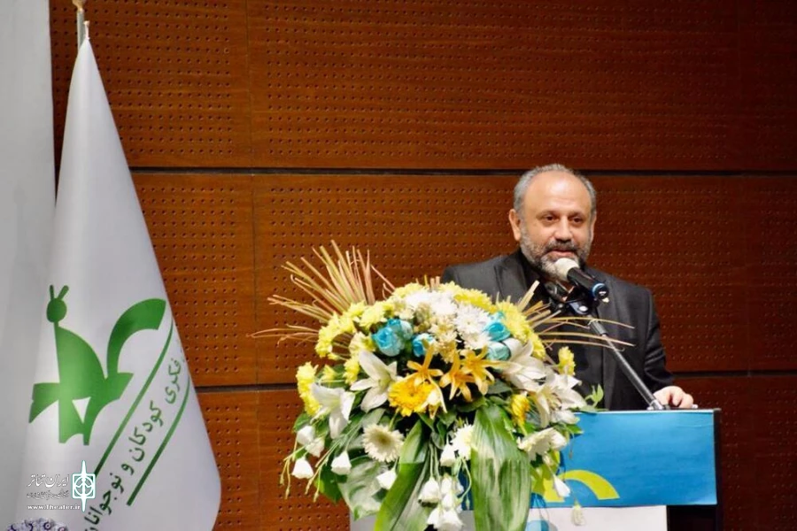۱۱ گروه نمایش عروسکی در سالن همایش‌های مجتمع کانون  پرورش فکری کودکان و نوجوانان قم روی صحنه رفتند. 2