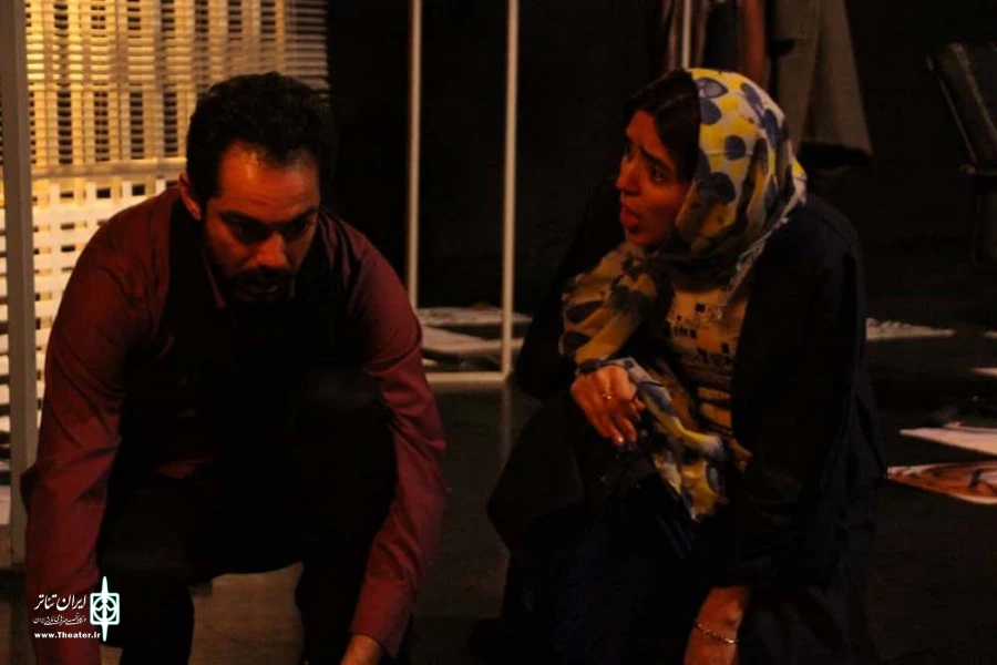 نمایش مشارکتی " دوئت " در قم اجرا شد. 2