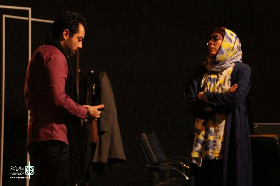 نمایش مشارکتی " دوئت " به کارگردانی محمدجواد طاهری / اجرای عمومی/دی و بهمن 98 / خانه نمایش قم