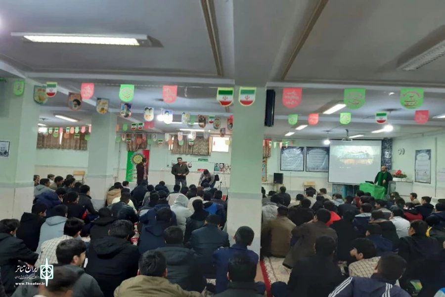 نمایش خیابانی " سامسونت " در قم به اجرا درآمد 3