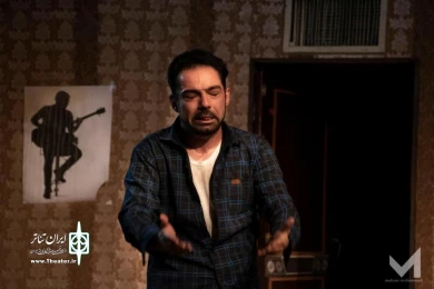 نمایش " همه چیز درمورد آقای ف " / کارگردان : سید محمد جواد طاهری / 17 الی 27 تیرماه 99 / خانه نمایش قم