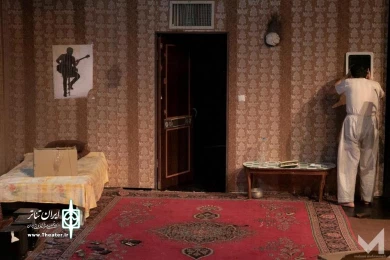 نمایش " همه چیز درمورد آقای ف " / کارگردان : سید محمد جواد طاهری / 17 الی 27 تیرماه 99 / خانه نمایش قم
