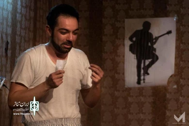 نمایش " همه چیز درمورد آقای ف " / کارگردان : سید محمد جواد طاهری / 17 الی 27 تیرماه 99 / خانه نمایش قم