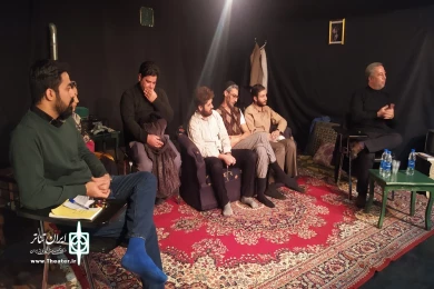 نمایش " مثل سوسوی فانوس آویخته " / کارگردان : مصطفی مقیمی / دیماه 99 / پلاتو سوره / باشگاه تئاتر تجربه