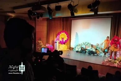 نمایش " ماجرای ساحل سنگی " / کارگردان : سید حسین فدایی حسین / ضبط تصویری برای فضای مجازی / دیماه 99