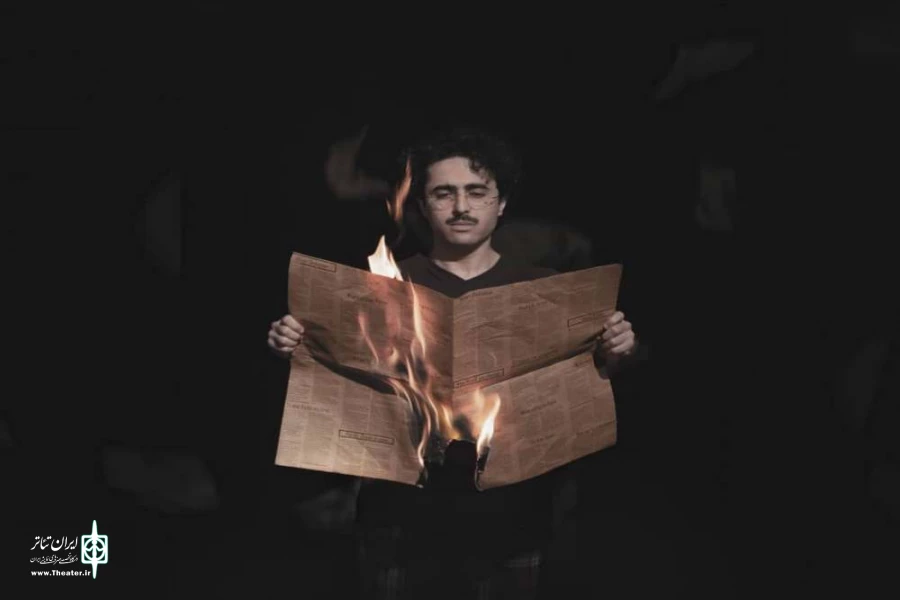 نمایش " اعترافاتی درباره زنان" / کارگردان : سید محمدجواد طاهری / اجرای عمومی/اسفند1399/خانه نمایش قم