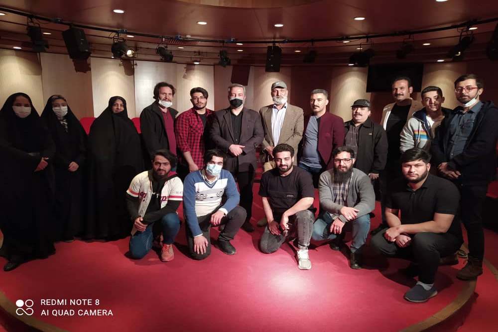با حضور هنرمندان تئاتر خیابانی
اولین نشست هم اندیشی دفتر کانون تئاتر خیابانی انجمن هنرهای نمایشی استان قم برگزار شد