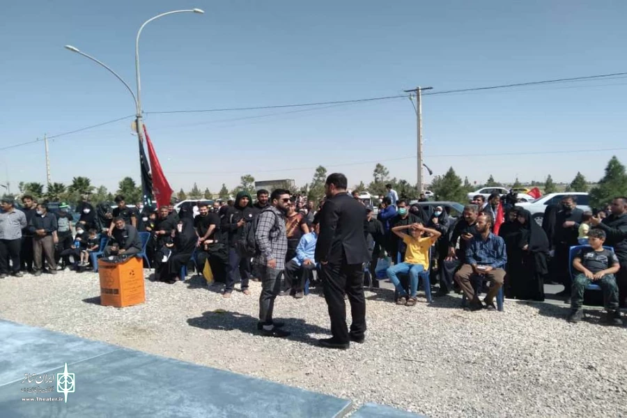 نمایش خیابانی امضاء به کارگردانی سید حسن محیط زاده در قم به اجرا در آمد. 6