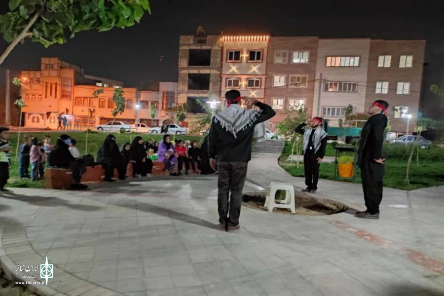 نمایش خیابانی سرباز سردار به کارگردانی هومن پیری در قم به اجرا در آمد. 4