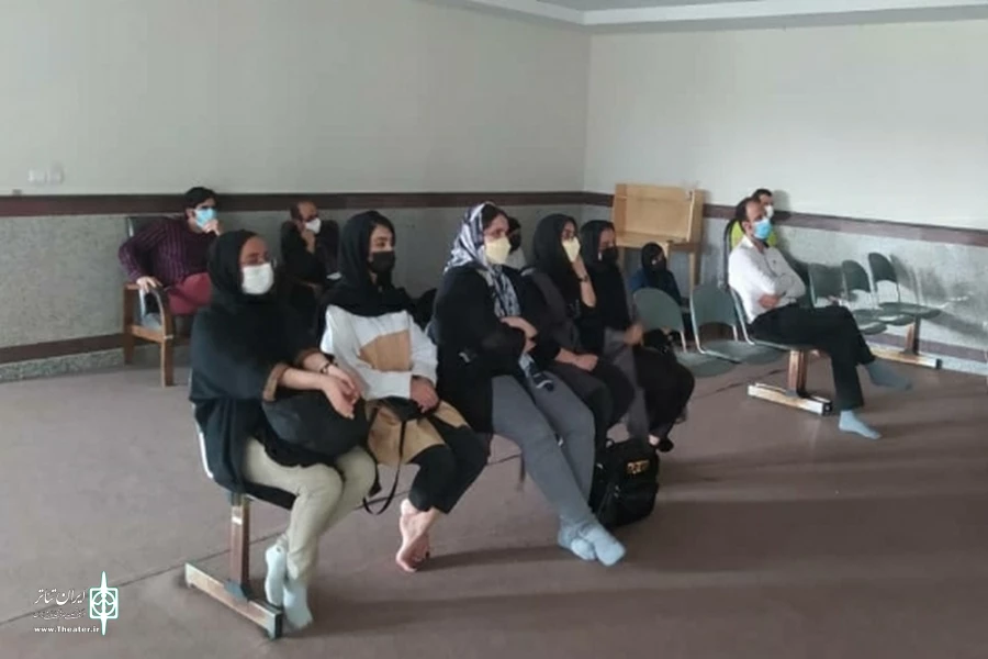 کارگاه " شناخت وظایف یک کارگردان در مراحل مختلف اجرا " با حضور استاد محمدرضا آزاد برگزار شد. 2
