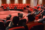 انجمن هنرهای نمایشی استان قم از هنرمندان تئاتر خیابانی تقدیرکرد. 2