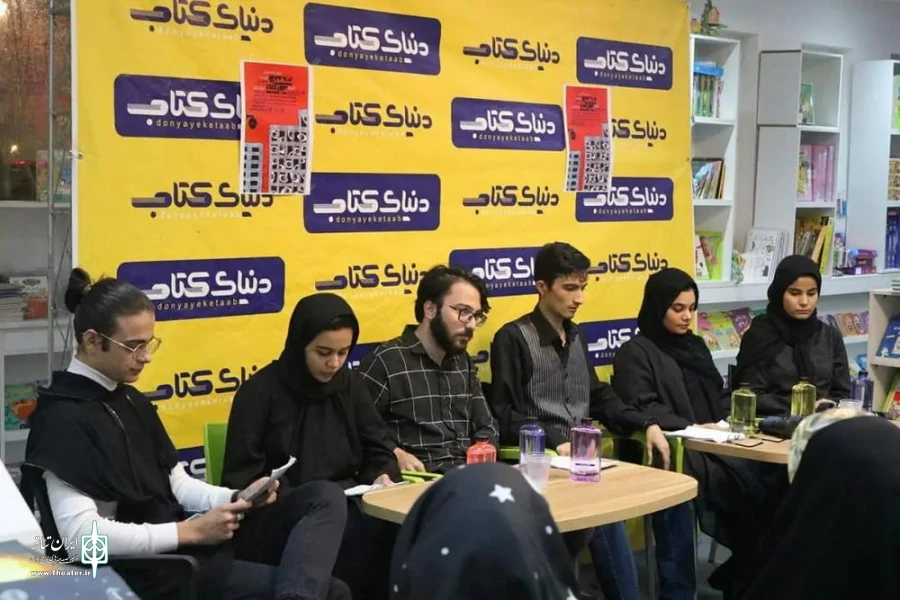 تاریخ تئاتر نشان داده که این هنر جسور هر طور شده راهش را پیدا می کند و به حیاتش ادامه می دهد.  2