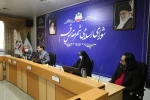 جلسه هنرمندان تئاتر و دوتن از اعضای شورای اسلامی شهر قم برگزار شد. 4