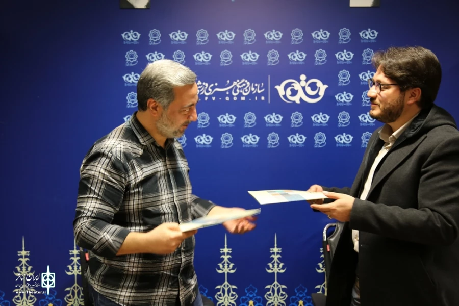 امضای تفاهم نامه ی همکاری انجمن هنرهای نمایشی و سازمان فرهنگی ورزشی شهرداری قم 5