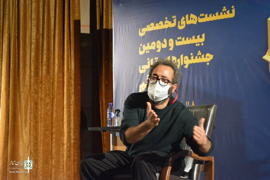 ورکشاپ کارگردانی حمید پورآذری در حاشیه برگزاری بیست و دومین جشنواره استانی تئاتر قم / 5 آذر 1400 / تالار فرهنگ و هنر شهر قم