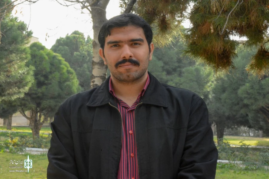 «شاعرانگی یک شازده شوربخت» همچنان مشکلش «شاعرانگی»، «شوربختی» و «شازده»اش است 2
