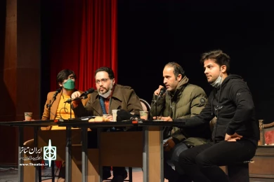 جلسه نقد و بررسی نمایش " بی همه چیز " /کارگردان : محمد کدخدازاده / 28 دیماه 1400 / تالار فرهنگ و هنر شهر قم