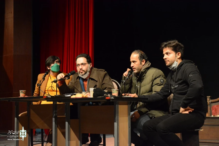 جلسه نقد و بررسی نمایش " بی همه چیز " /کارگردان : محمد کدخدازاده / 28 دیماه 1400 / تالار فرهنگ و هنر شهر قم