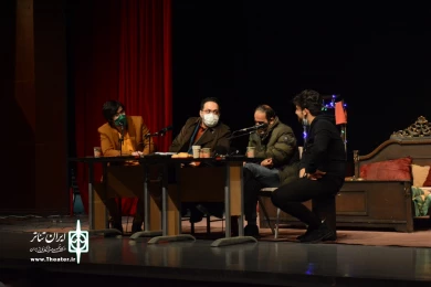 جلسه نقد و بررسی نمایش " بی همه چیز " /کارگردان : محمد کدخدازاده / 28 دیماه 1400 / تالار فرهنگ و هنر شهر قم