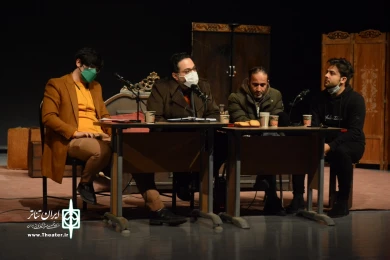 جلسه نقد و بررسی نمایش " بی همه چیز " /کارگردان : محمد کدخدازاده / 28 دیماه 1400 / تالار فرهنگ و هنر شهر قم