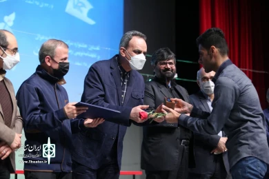 مراسم اختتامیه نخستین جشنواره سراسری نمایشنامه خوانی و نمایشنامه نویسی رضوی(زیارت)/25 اسفند1400/قم/تالار فرهنگ و هنر