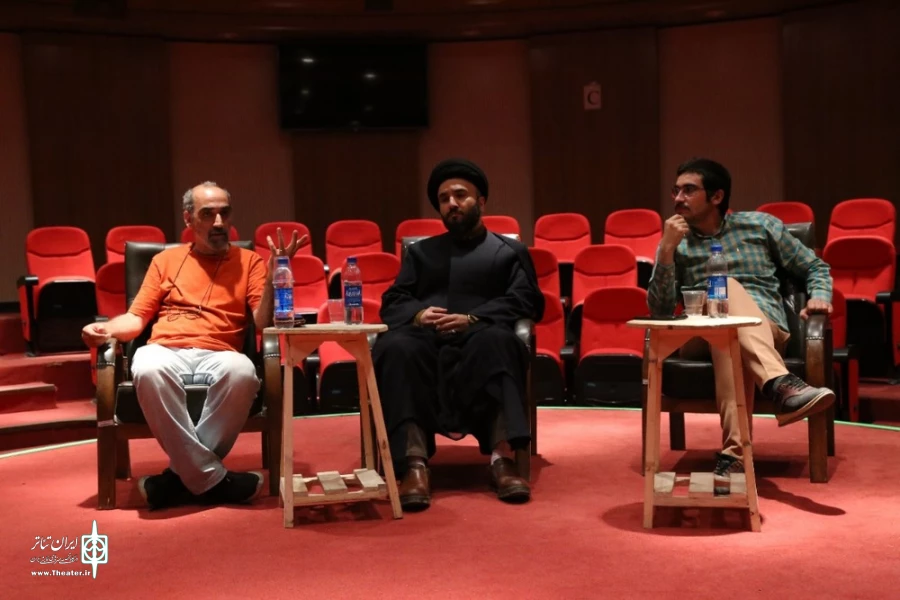 جلسه نقد و بررسی نمایش "فنجان در طوفان چای" در تالار فرهنگ و هنرقم برگزار شد. 10