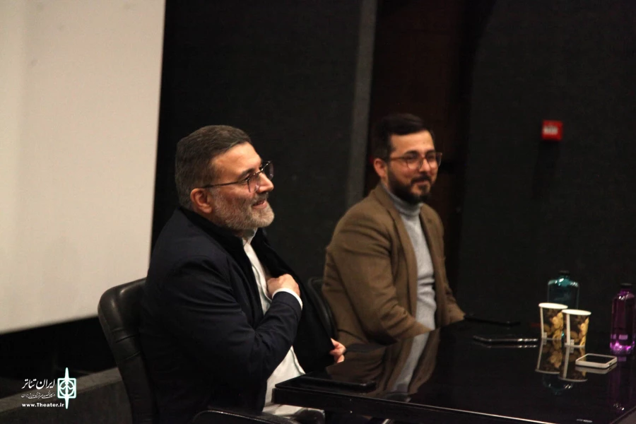 نشست صمیمانه مدیر کل فرهنگ و ارشاد اسلامی استان قم با هنرمندان نمایش برگزار شد 2