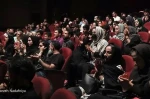 نمایش «مجلس اضافات یک تیغ» به روی صحنه رفت. 15