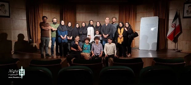 نخستین کارگاه‌ «ایده‌پردازی و کارگردانی تئاتر خیابانی» در قم برگزار شد 2